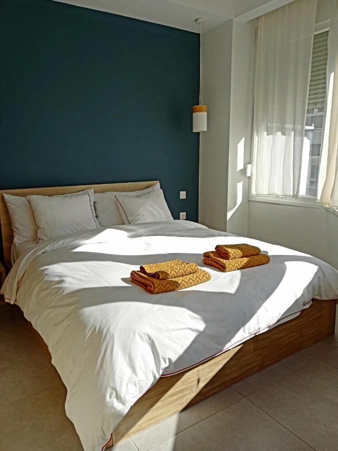 Bella Suite City Center, Parking Солун Екстериор снимка